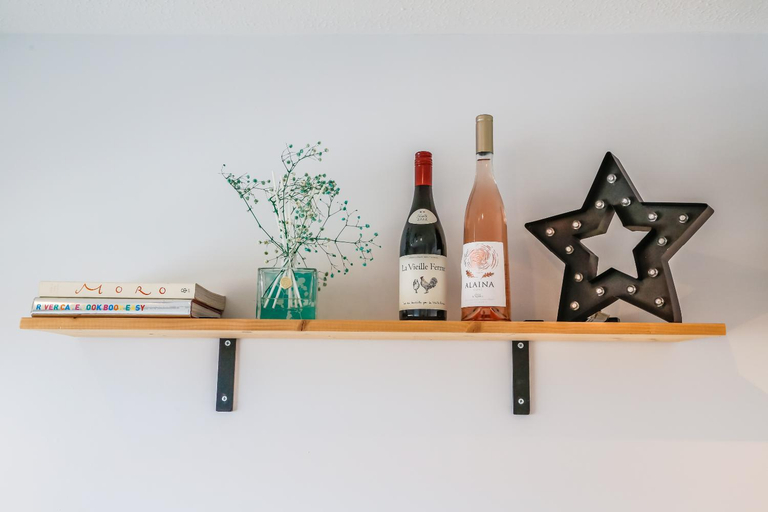 Food & Drinks, Blissview - Beach front apartment in East Wittering Village, West Sussex