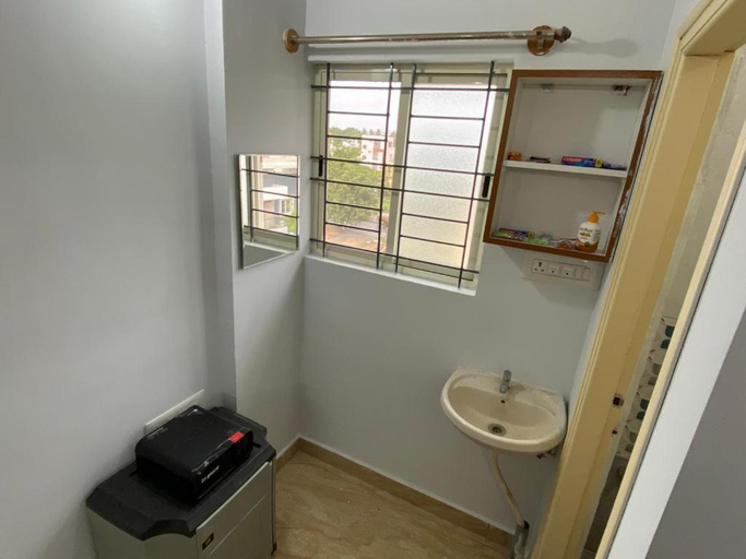 Bathroom 2, Shree 269, Bangalore