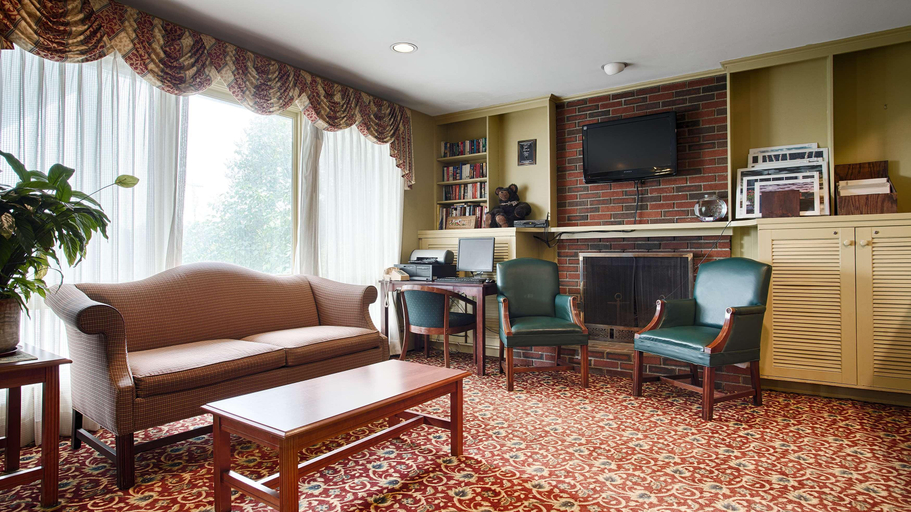 Public Area 2, Best Western Freeport Inn, Cumberland