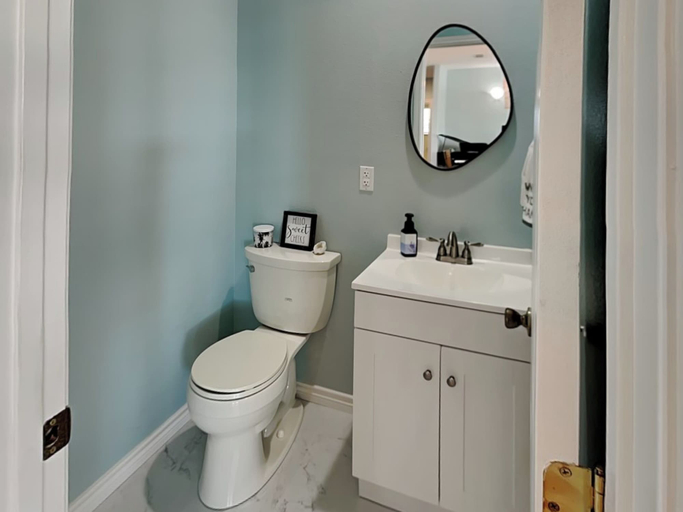 Bathroom 3, Papa's Place by Miss Kitty’s, Refugio