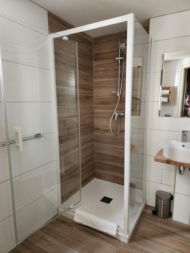 Bathroom, Hotel Des Bains, Manche
