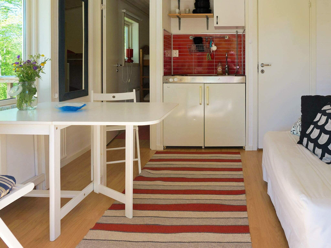 Bedroom 2, person holiday home in AXVALL, Skara