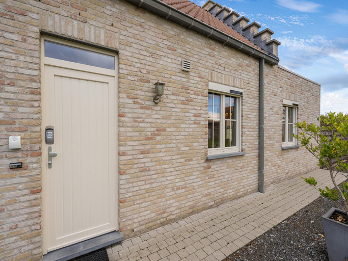 Others 5, Inviting holiday home in Nieuwpoort with garden, West-Vlaanderen