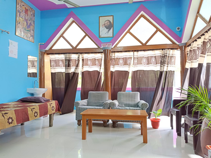 Bedroom 2, Saraswati Sadan Home Stay Ayodhya, Faizabad