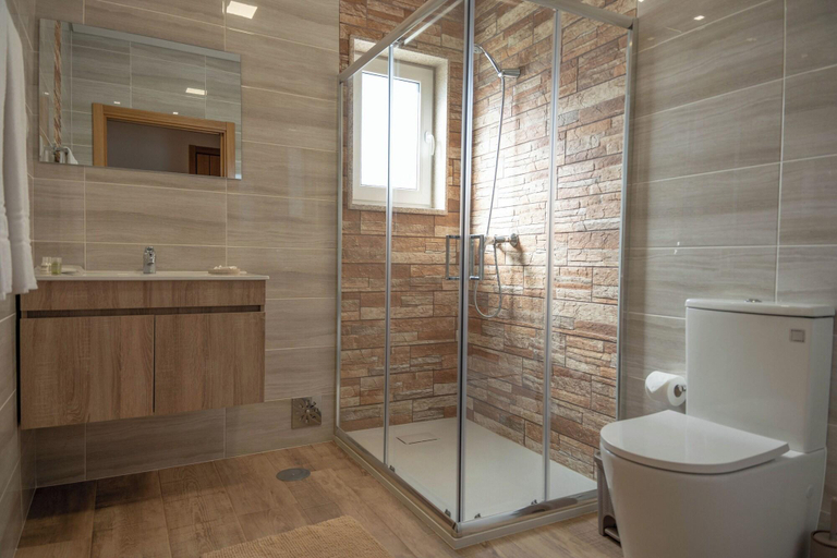 Bathroom 5, Socalcos Do Douro House, Tabuaço