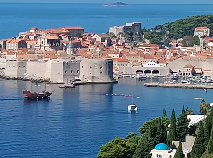 Exterior & Views 2, Charming Apartment With Terrace and Old Town View, Dubrovnik