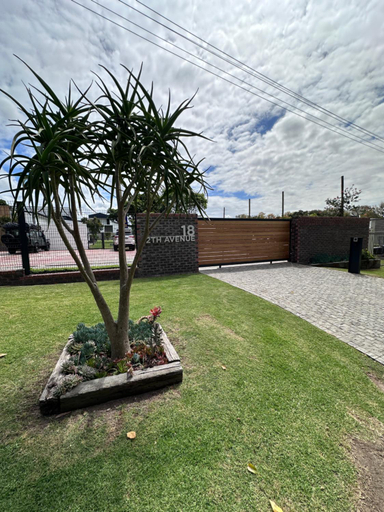 Others 4, RElaxed City Living, Nelson Mandela Bay