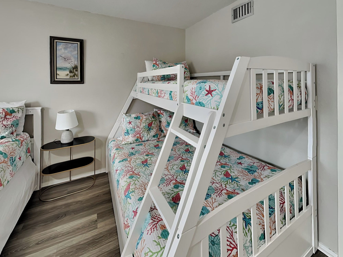 Bedroom 3, Nautical Nook by Miss Kitty’s, Aransas