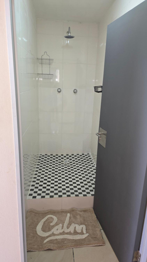 Bathroom 2, The cosy haven nr 2, Thabo Mofutsanyane