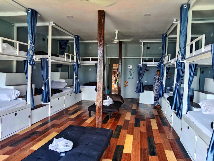 Others 5, Ankounamatata , Sihanoukville