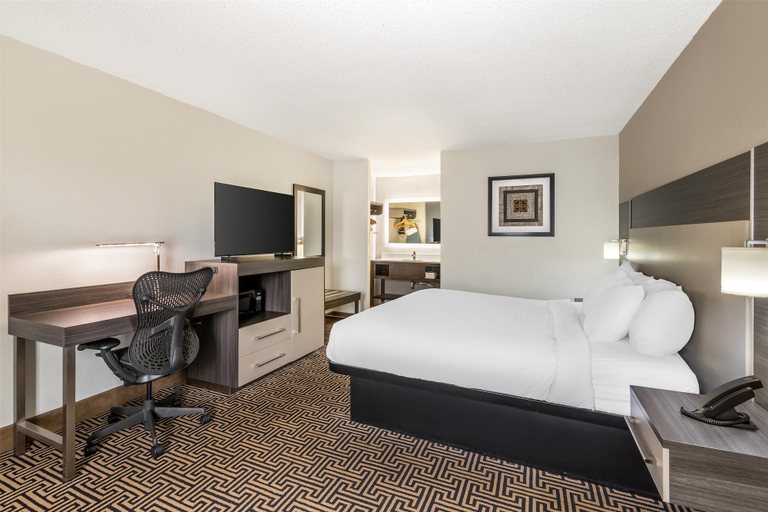 Bedroom 3, Best Western Central Inn, Chatham