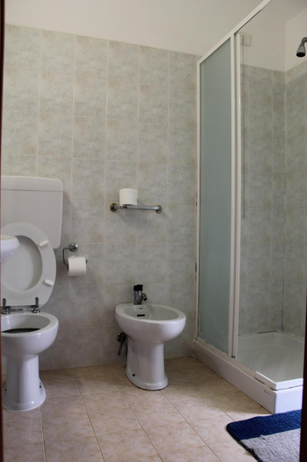 Bathroom 5, Hotel Rallye, Milano