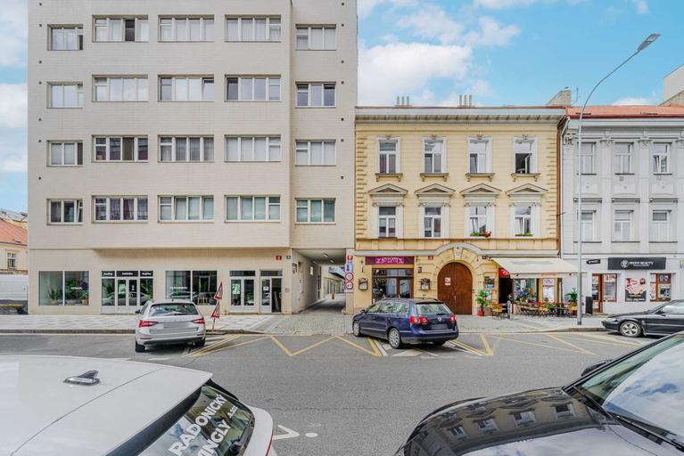 Exterior & Views 2, Apart loft hotel in Karlin, Praha 7