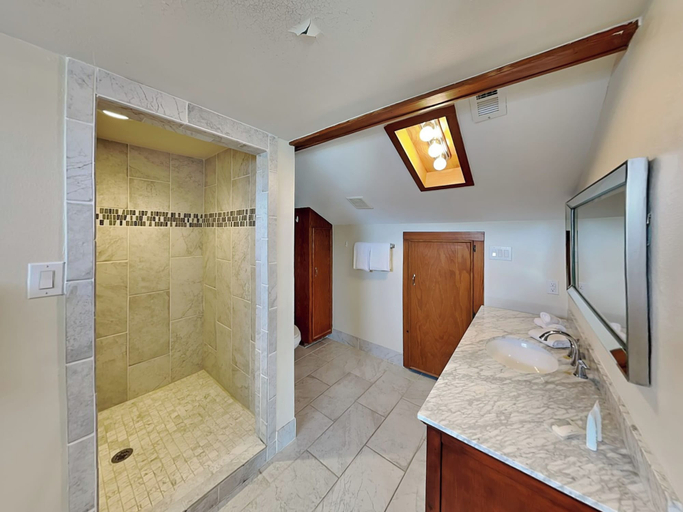 Bedroom 2, The Hidden Porpoise by Silver Sands Vacation Rentals, Nueces