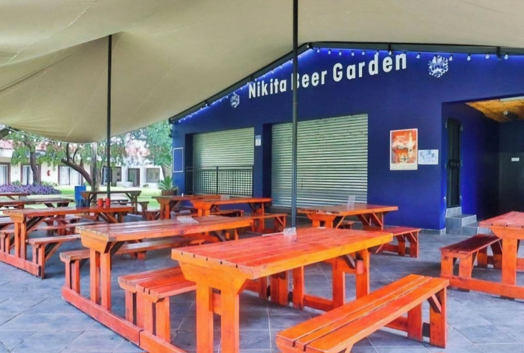 Food & Drinks 3, Nikita Motel, Bojanala