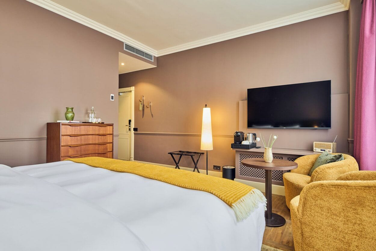Bedroom 2, Paleis Hotel, Den Haag