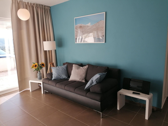 Others 5, Apartment by the Beach in Dalmatia, Bilice