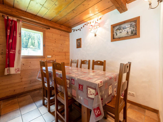 Others 4, Lake-view chalet in Tignes, close to ski area, Savoie