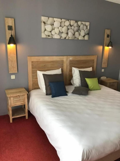 Bedroom 3, Hotel Des Dunes, Vendée