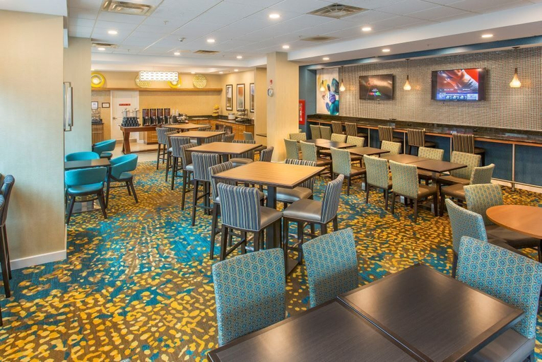 Food & Drinks 5, Residence Inn by Marriott Moncton, Westmorland