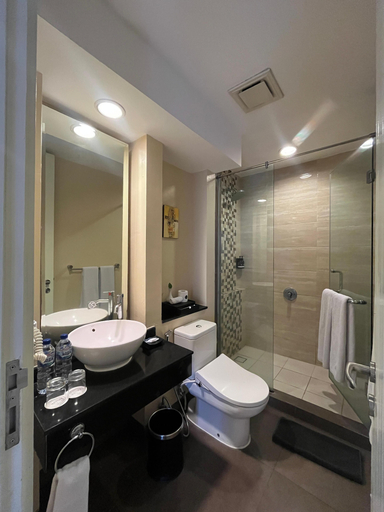 Bathroom 9