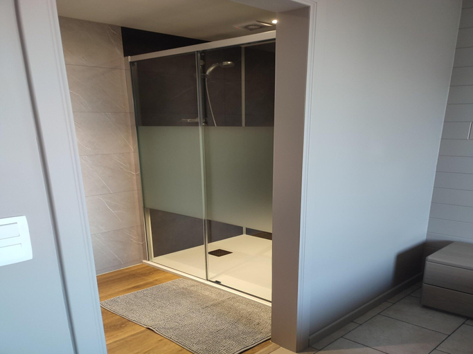 Others 5, Spacious holiday home near Bastogne, Luxembourg