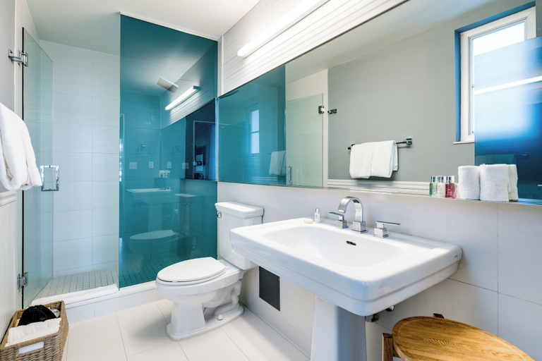 Bathroom 4, Liberty Park Hotel South Beach, Miami-Dade