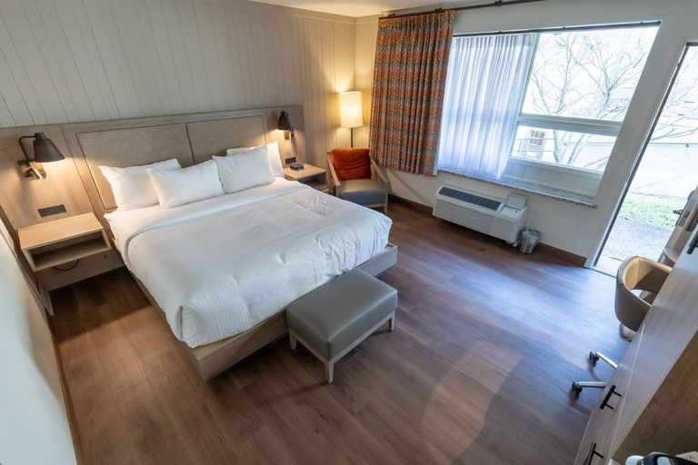 Bedroom 3, Oglebay Resort, Ohio