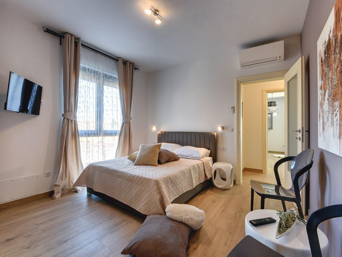 Bedroom 3, Holiday Home in Rovinj with Pool and Sauna, Rovinj