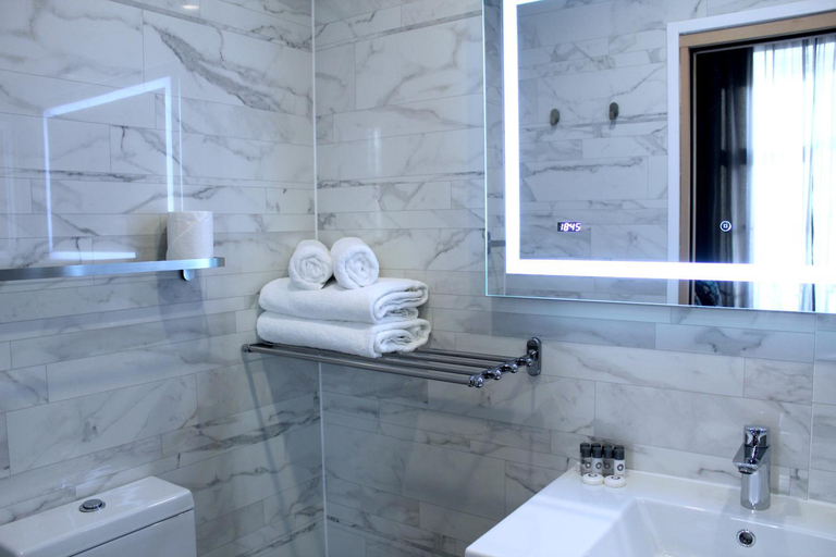 Bathroom, NOX HOTELS | Paddington (DO NOT USE), London
