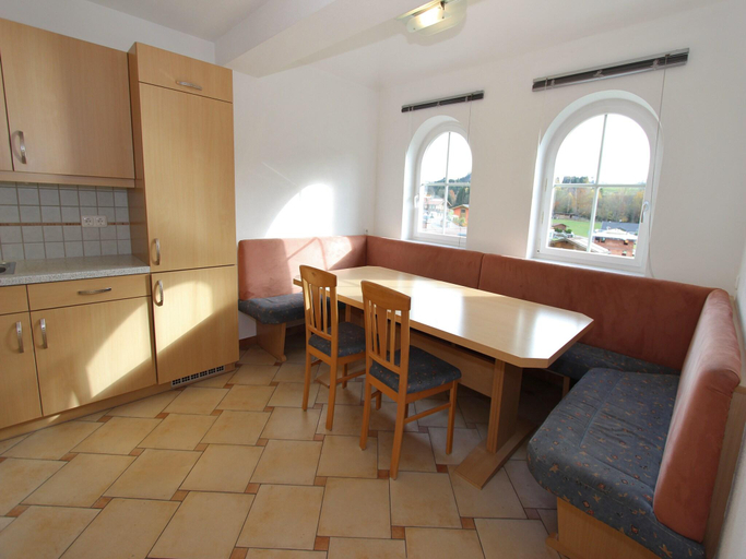 Others 5, Mansion in Goldegg near Ski Lift, Sankt Johann im Pongau