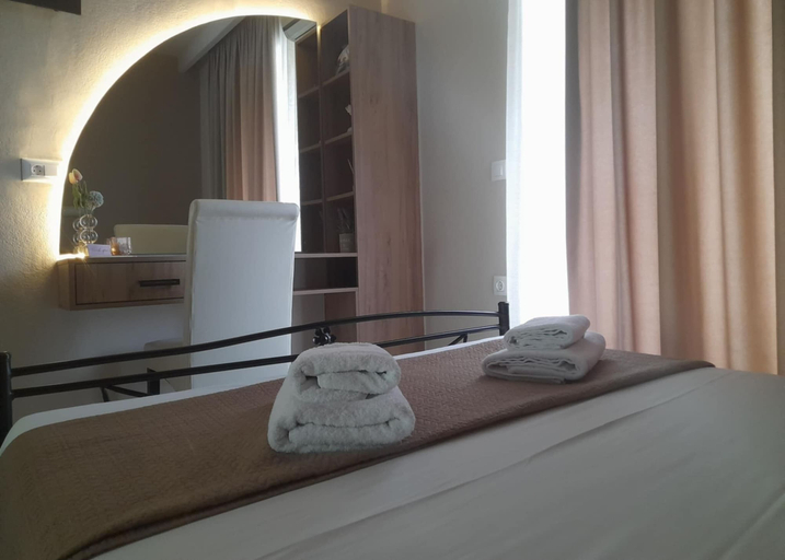 Bedroom 2, Annas Studios, Ionian Islands