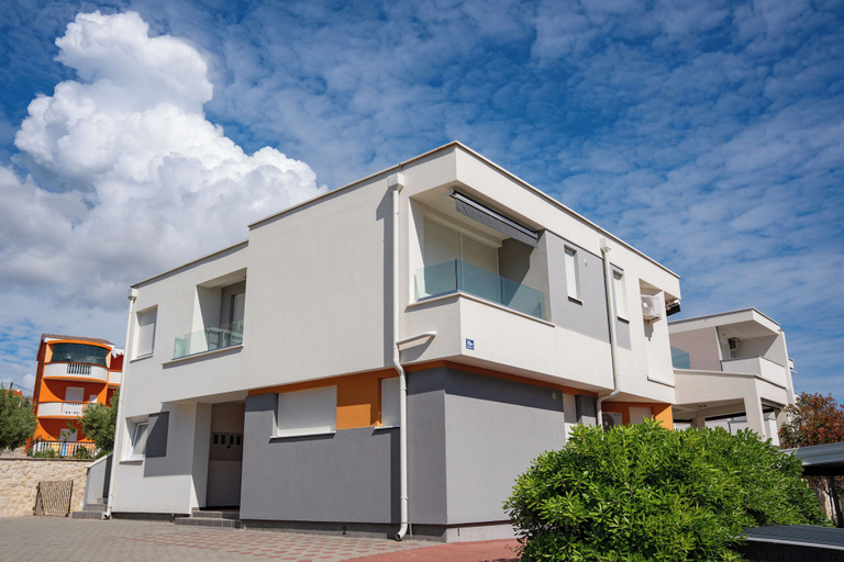 Exterior & Views 2, Funtastic Apartment with Private Heated Pool, Novalja