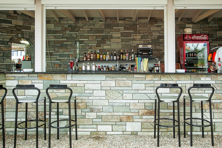 Food & Drinks 4, Xenios Port Marina, Central Macedonia