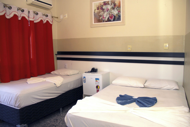 Bedroom 2, Hotel Barroso, Pirapora