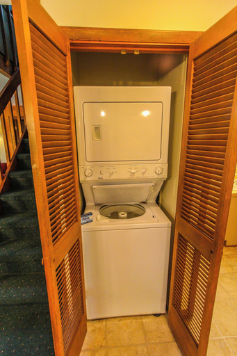 Bathroom 5, Golf Club Villas, Pickens