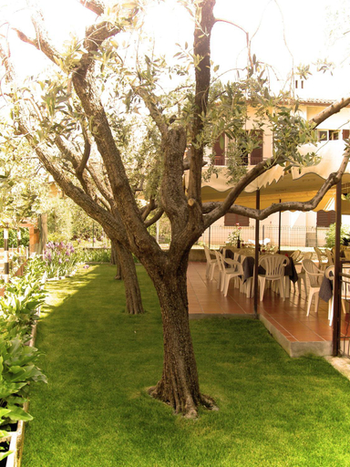 Others 4, Hotel Azzurra, Brescia