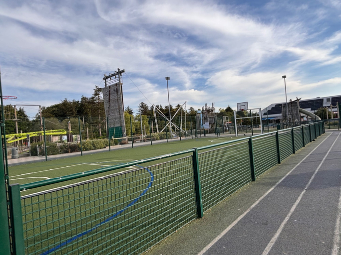 Sport court, Hafan y Mor Park 3-bed Caravan, Sleeps 8, Pets Ok, Gwynedd
