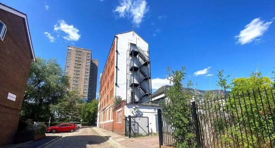 Exterior & Views, Central Versatile Studio, Portsmouth