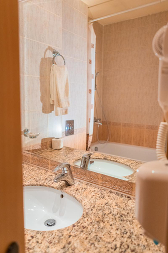 Bathroom 4, Avenue, Nesebar