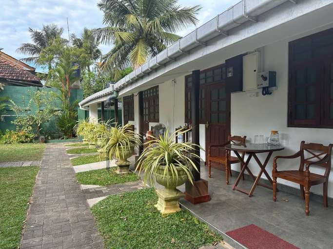 Others 5, Hamilton House, Negombo