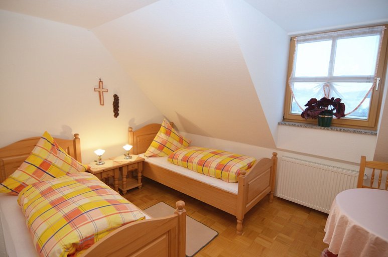 Room 2, Spacious Apartment With Sauna in Schonsee, Schwandorf