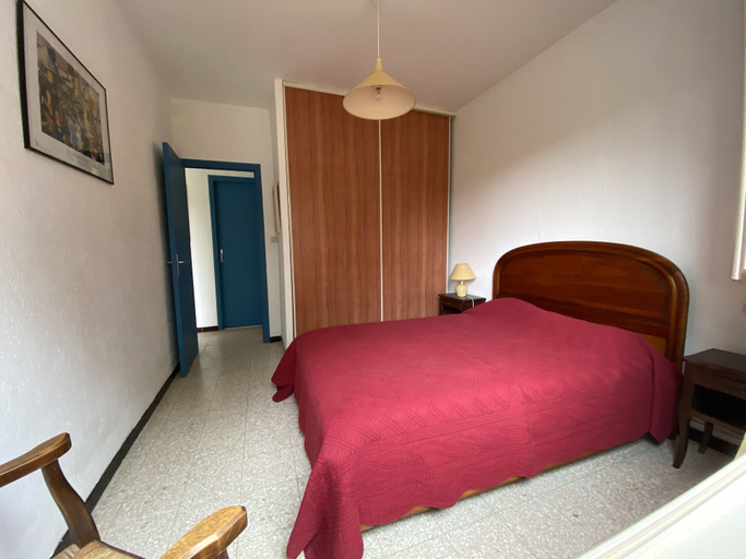 Room 2, Apartment With Pool Amid Vineyards and Near the Beach, Hérault