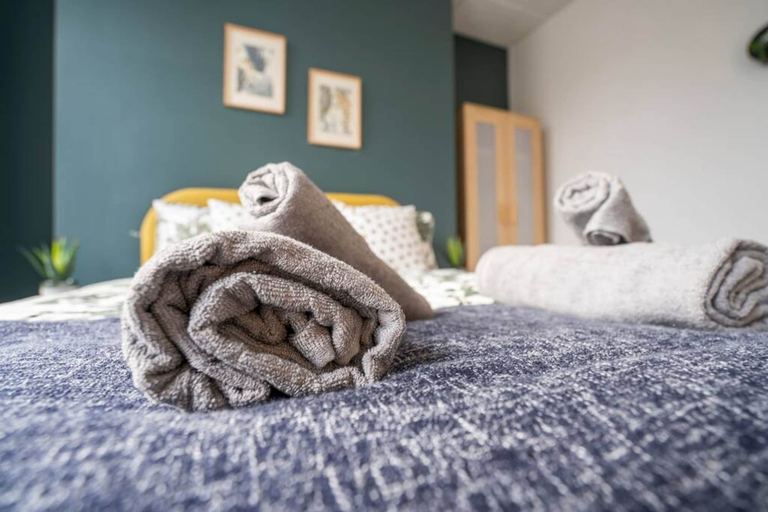 Room 4, 2 Bed-town Centre-free Parking, North Tyneside