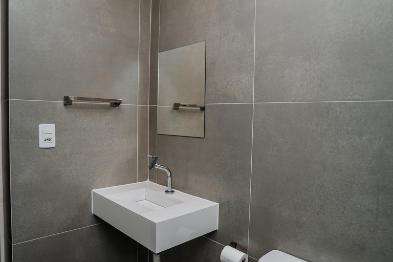 Bathroom 4, Hotel Pinheirinho, Curitiba