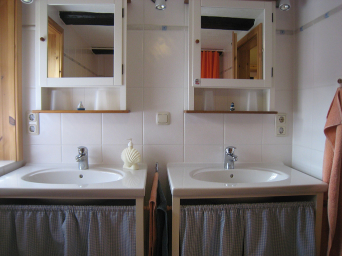 Bathroom, Apartment in Lowensen With Terrace, Hameln-Pyrmont