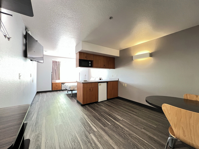 Others 5, Motel 6 Meridian, ID - Boise W, Ada