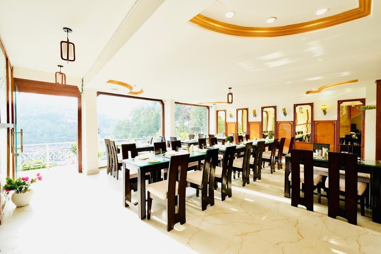 Food & Drinks, Pax Hotel Spring Solance, Chamba