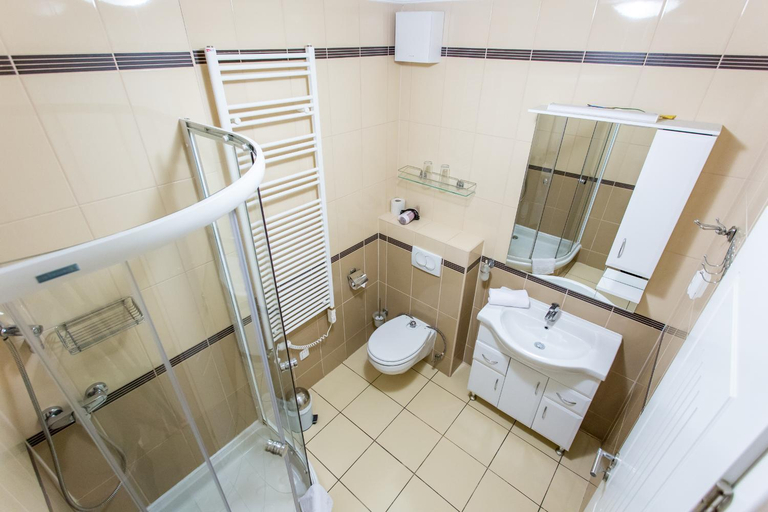Bathroom 4, Luxury Apartment Hotel Siofok, Siófok