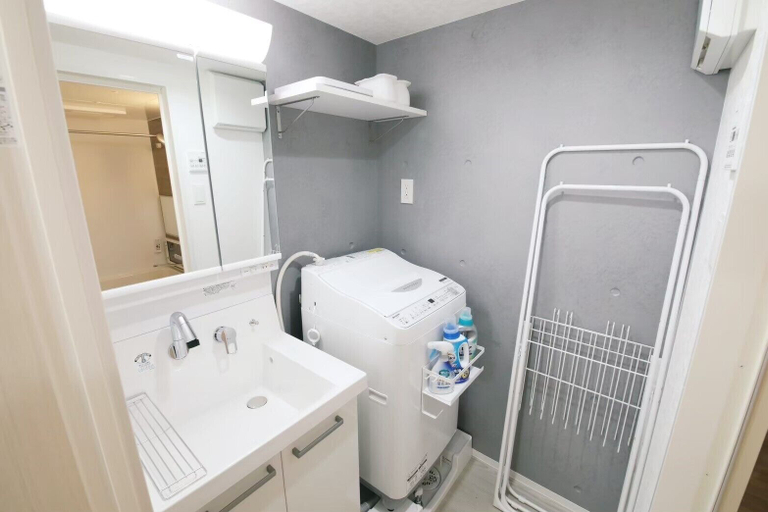 Bathroom 4, Stellar Nishikoujiya 201, Ōta